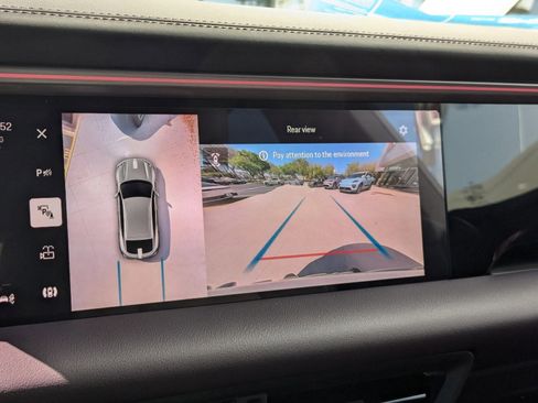 New 2025 Porsche Macan 4S Electric image 18