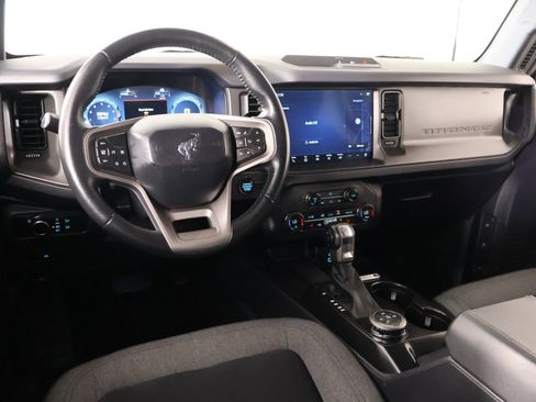 Used 2025 Ford Bronco Big Bend AWD/4WD image 2