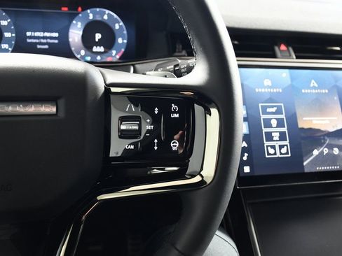 Certified 2025 Land Rover Range Rover Evoque Dynamic SE image 30