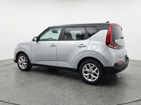 Used 2025 Kia Soul LX w/ LX Technology Package image 5