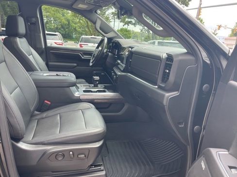 Used 2022 Chevrolet Silverado 1500 LTZ w/ LTZ Premium Package image 32