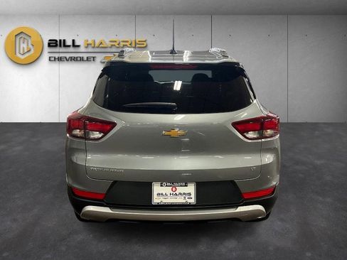 Used 2023 Chevrolet TrailBlazer LT w/ Convenience Package image 11