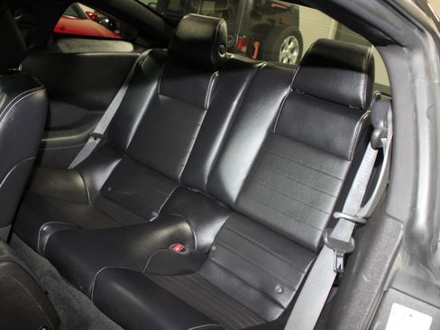 Used 2013 Ford Mustang Premium image 18