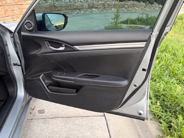 Used 2021 Honda Civic Sport image 22