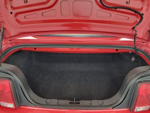 Used 2008 Ford Mustang Convertible RWD image 25