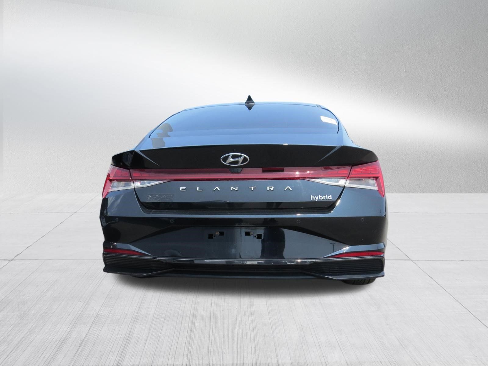 Used 2023 Hyundai Elantra Limited FWD image 4