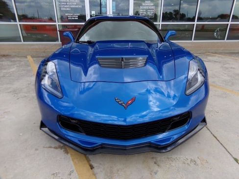 Used 2016 Chevrolet Corvette Z06 w/ 3LZ Preferred Equipment Group RWD image 2