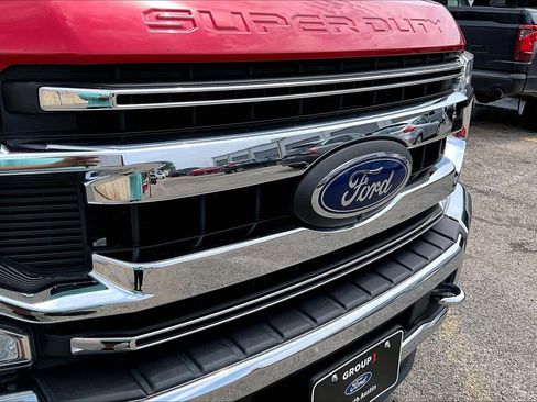 Used 2020 Ford F250 XLT w/ XLT Premium Package AWD/4WD image 30