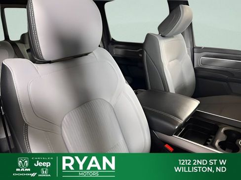 Used 2023 RAM 1500 Big Horn AWD/4WD image 34