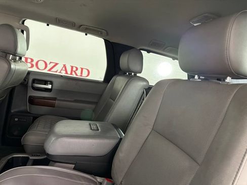 Used 2014 Toyota Sequoia Platinum RWD image 13