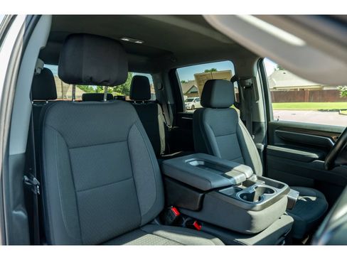 Used 2025 Chevrolet Silverado 2500 LT w/ Convenience Package AWD/4WD image 18