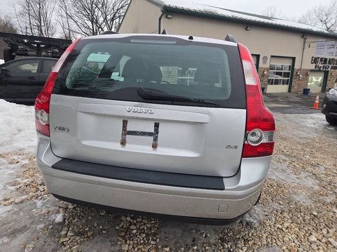 Used 2007 Volvo V50 2.4i image 4