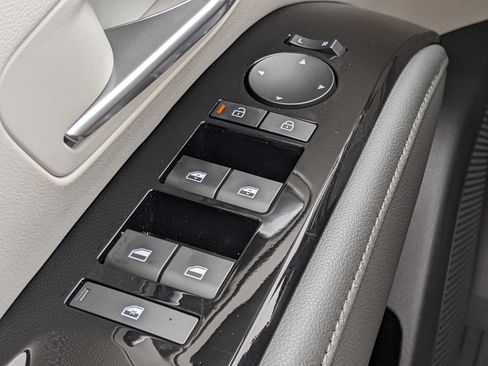 New 2025 Hyundai Tucson Limited image 19