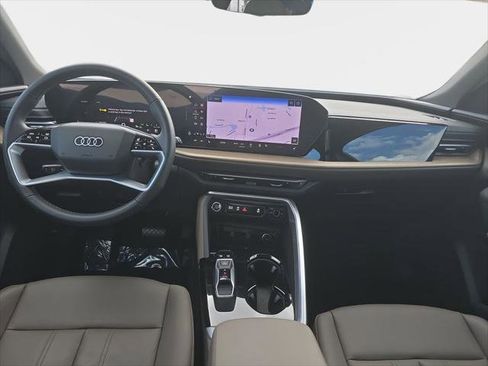 Certified 2025 Audi Q5 Premium Plus w/ Premium Plus AWD/4WD image 10