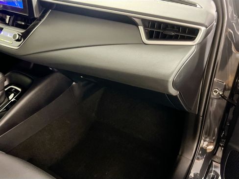 Used 2024 Toyota Corolla LE FWD image 33