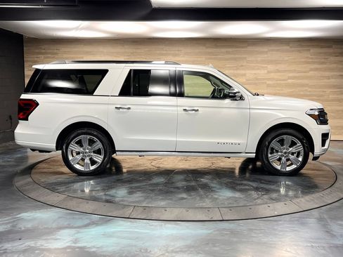 Used 2024 Ford Expedition Max Platinum AWD/4WD image 33