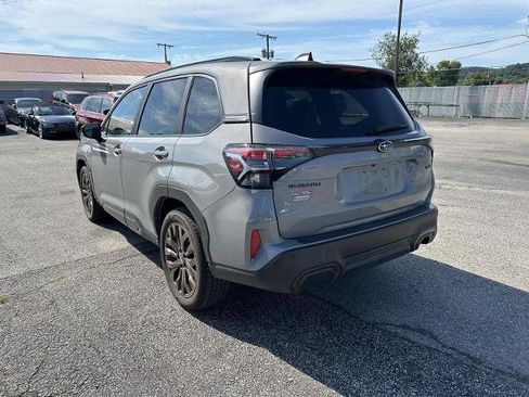 Used 2025 Subaru Forester Sport AWD/4WD image 4