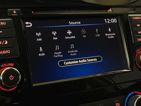 Used 2022 Nissan Rogue Sport S image 41