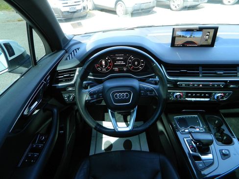 Used 2017 Audi Q7 3.0T Prestige image 16