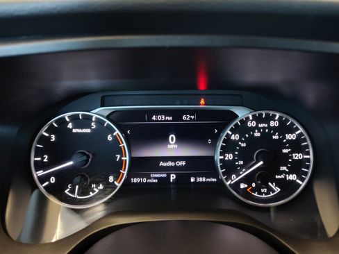 Used 2024 Nissan Rogue S image 19