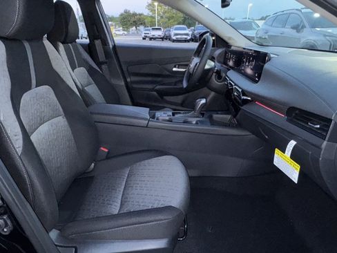 New 2026 Nissan Sentra SV w/ SV Convenience Package FWD image 8