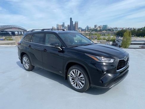 New 2026 Toyota Highlander Platinum AWD/4WD image 33