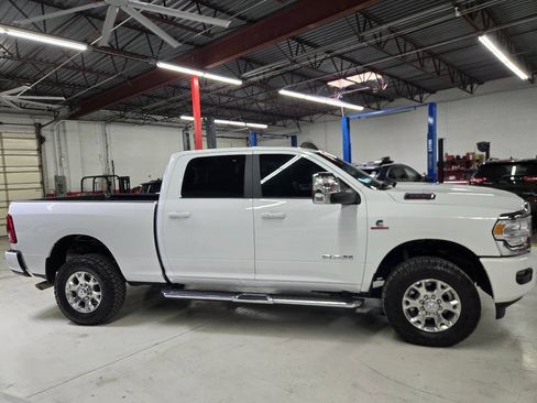 Used 2023 RAM 2500 Laramie AWD/4WD image 4