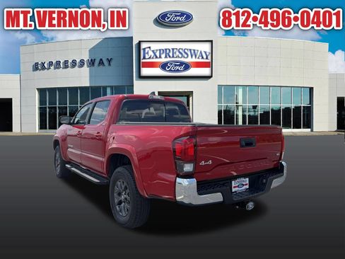 Used 2022 Toyota Tacoma SR5 AWD/4WD image 8