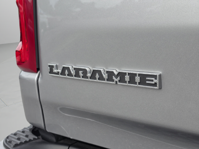 Used 2025 RAM 1500 Laramie AWD/4WD image 16