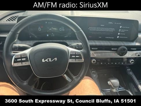 Used 2024 Kia Telluride EX w/ EX Captain's Chair Package AWD/4WD image 13