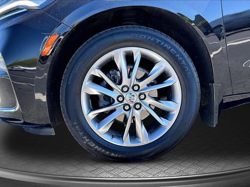 Used 2024 Buick Enclave Avenir w/ Avenir Technology Package AWD/4WD image 10
