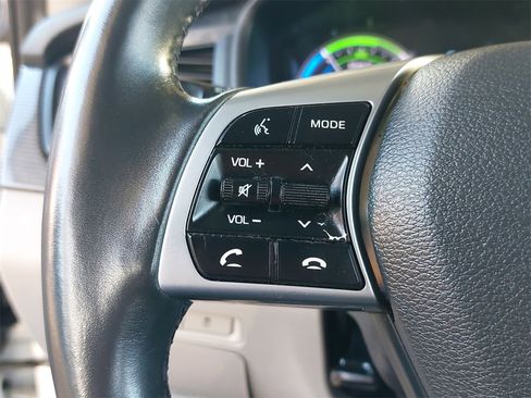 Used 2019 Hyundai Sonata Limited image 16