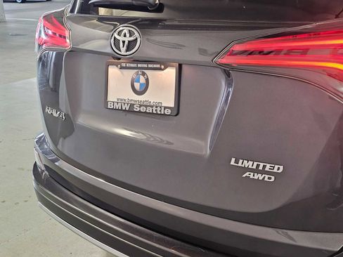 Used 2018 Toyota RAV4 Limited w/ All Weather Liner Package image 7