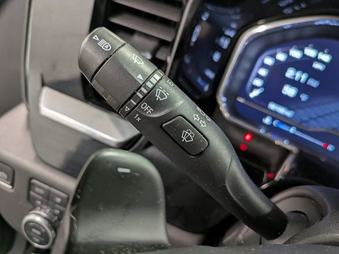 Used 2023 GMC Sierra 1500 SLT w/ SLT Premium Plus Package image 18