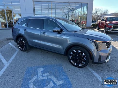 Used 2025 Kia Sorento SX image 38