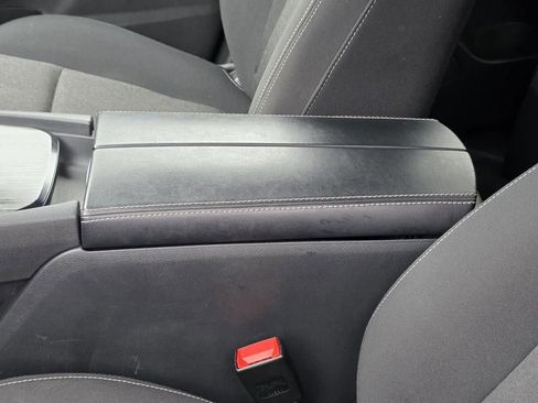 Used 2024 Nissan Rogue SV image 27