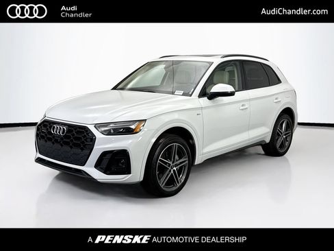 Used 2023 Audi Q5 e Premium Plus w/ Premium Plus Package AWD/4WD image 1