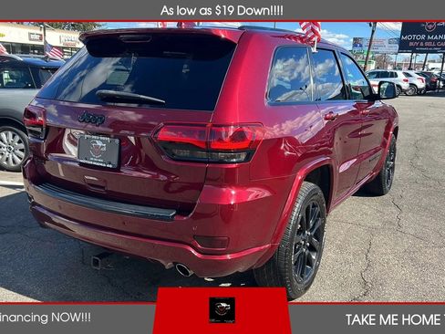 Used 2018 Jeep Grand Cherokee Altitude image 5