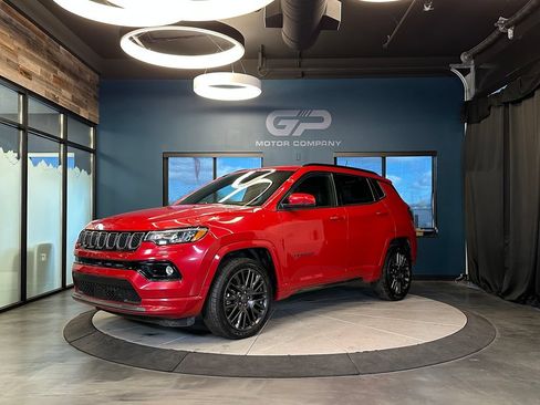 Used 2023 Jeep Compass Limited AWD/4WD image 7
