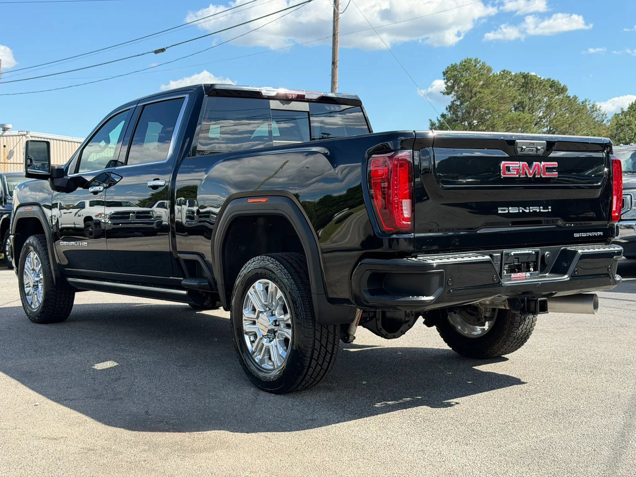 Used 2022 GMC Sierra 2500 Denali w/ Denali Ultimate Package AWD/4WD image 5