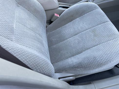 Used 2000 Toyota Corolla LE image 16