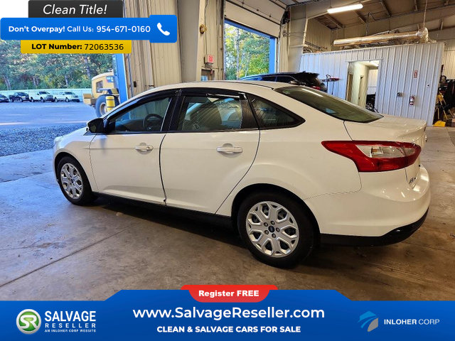 Used 2012 Ford Focus SE FWD image 3