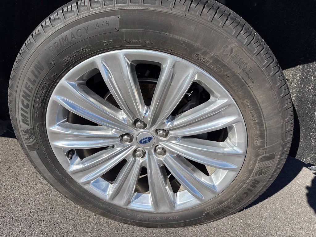 Used 2023 Ford Explorer Limited w/ Limited Technology Package AWD/4WD image 9