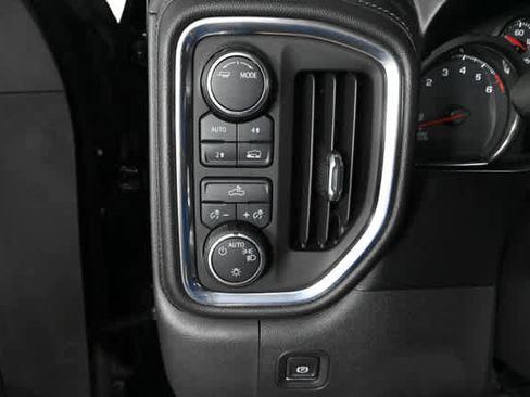 Used 2020 Chevrolet Silverado 1500 LT w/ All-Star Edition AWD/4WD image 18