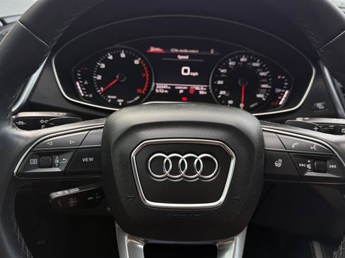 Used 2023 Audi Q5 2.0T Premium w/ Convenience Package AWD/4WD image 39