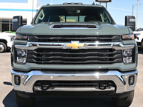 New 2026 Chevrolet Silverado 2500 LT w/ All Star Edition AWD/4WD image 3