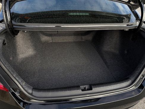 Used 2022 Honda Accord EX-L image 25
