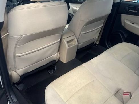 Used 2015 Subaru Legacy 2.5i Premium AWD/4WD image 8