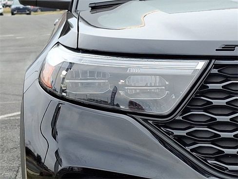 Used 2022 Ford Explorer ST w/ Equipment Group 401A image 9