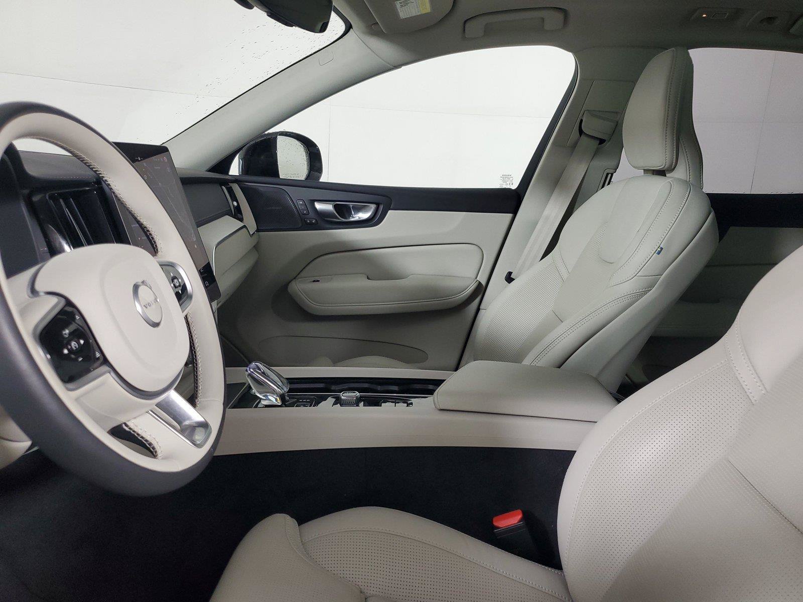 Used 2026 Volvo XC60 B5 Ultra AWD/4WD image 22